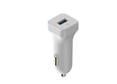 購入 単一の港マイクロUSB 5V 2.4Aが付いている白いUSB車の充電器のアダプター online manufacture