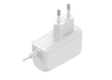 購入 12V 2A AC壁の台紙力のアダプター、白い2000ma切換え力のアダプター online manufacture