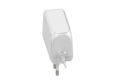 購入 18W 12VのEUのプラグとの普遍的な交流電力のアダプター白い1500ma online manufacture