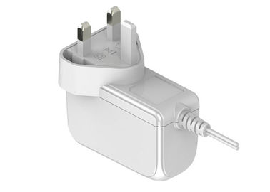 良い価格 白3のイギリスのプラグの普遍的な交流電力のアダプター、24w AC DC電源 オンライン