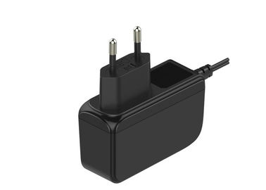 良い価格 15W 12V 1.25A DC ACセット-トップ箱のための黒い/白普遍的な力のアダプター オンライン
