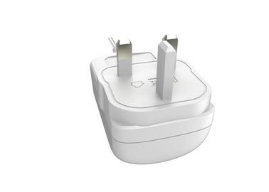 良い価格 18W 24V 0.75A 12V 1.5Aの3つの熊手イギリスのプラグが付いている普遍的な交流電力のアダプター オンライン