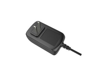 良い価格 米国Pinの白い12V 2A普遍的な力のアダプター24Wの壁の台紙 オンライン