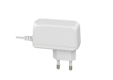 良い価格 KCは普遍的な交流電力のアダプター12V 1.5V AC DCの充電器のアダプターを証明しました オンライン