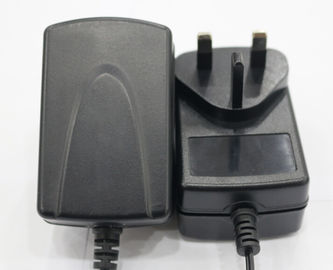 良い価格 18W / 24With 36W普遍的な旅行力のアダプター5 -白い/黒15V オンライン