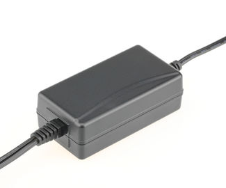 良い価格 高効率の1.5mケーブル デスクトップ電源アダプター 短回路保護 オンライン