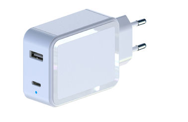 良い価格 高速速い移動式充電器、多USBの速い充満アダプター83%の効率 オンライン